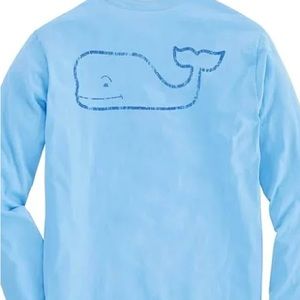 Light blue vintage whale vineyard vines long sleeve pocket crewneck tee